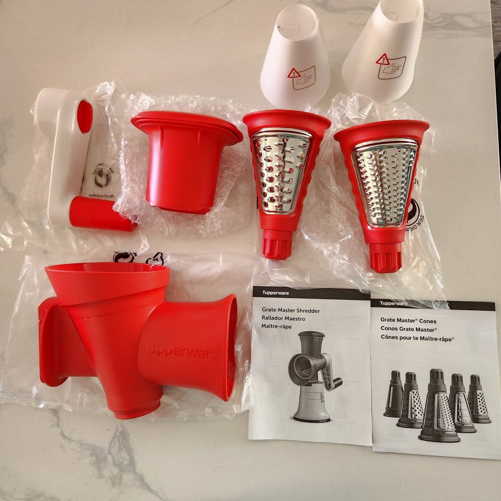 New Tupperware FusionMaster Grate Master Shredder Without Base +2 Graters gallery