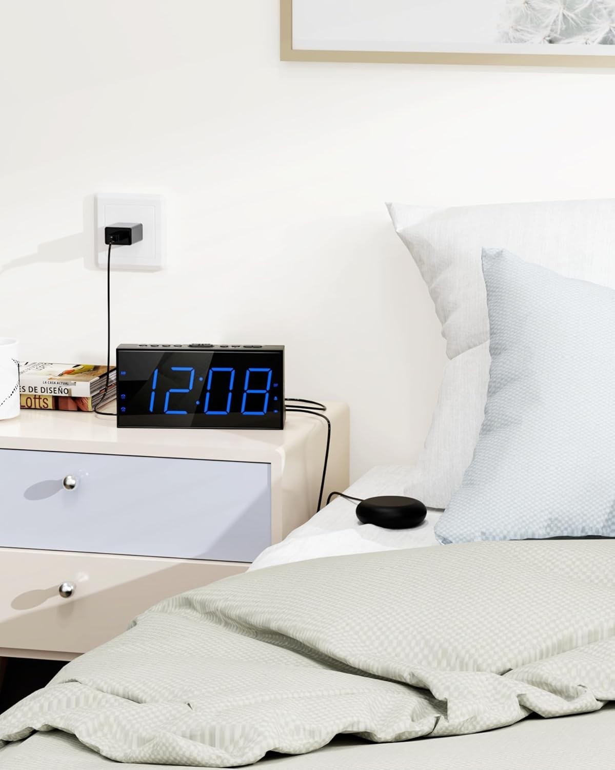 Super Extremely Extra Loud Alarm Clock for Very Heavy Sleeper Battery Backup NEW gallery