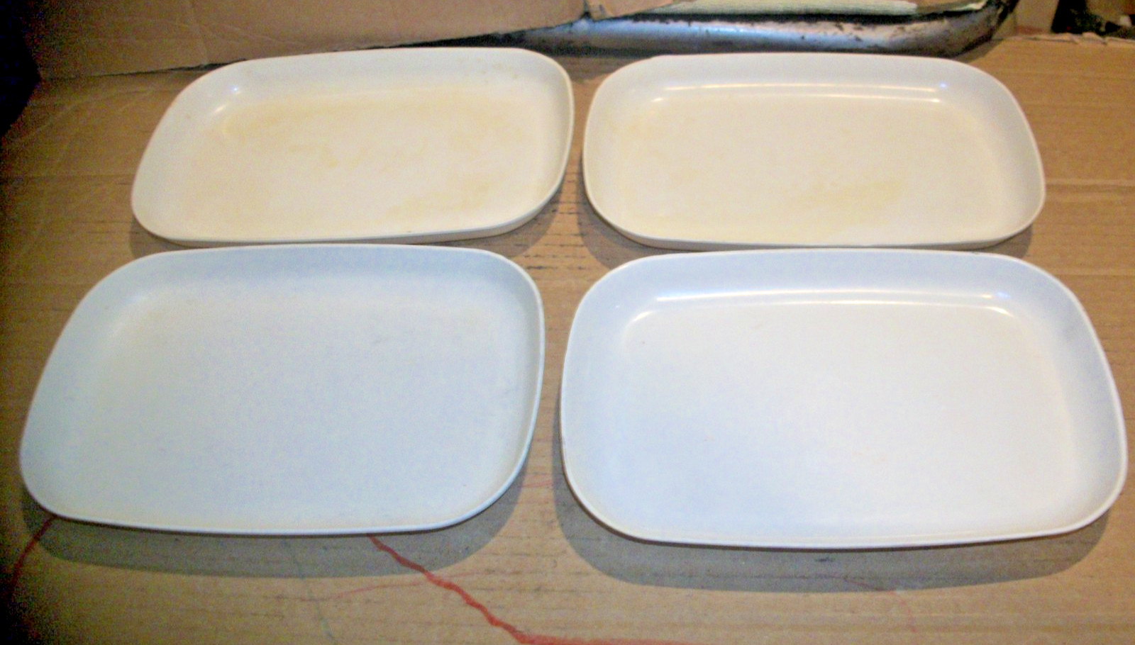 4 Vintage Anchor Hocking Microwave Plates/Trays #452 Hi-Heat 8" X 5" gallery