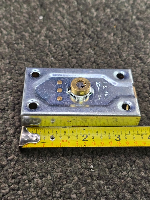 Heavy-Duty USPS 4C Style Conter-Clockwise 90° Brass Mailbox Lock Replacement gallery