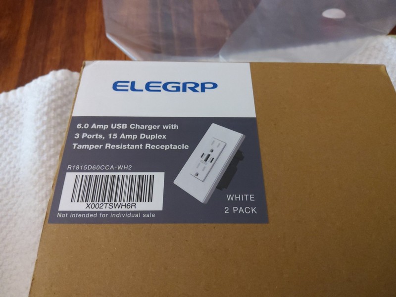 4 ELEGRP USB Outlets, USB-A and 2 USB-C Ports, New, White, R1815D60CCA-WH gallery