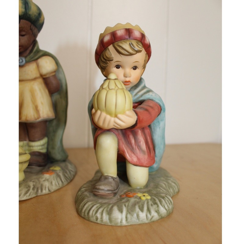 Berta Hummel Nativity Set: Goebel 3 Wise Men, 1996 Collection gallery