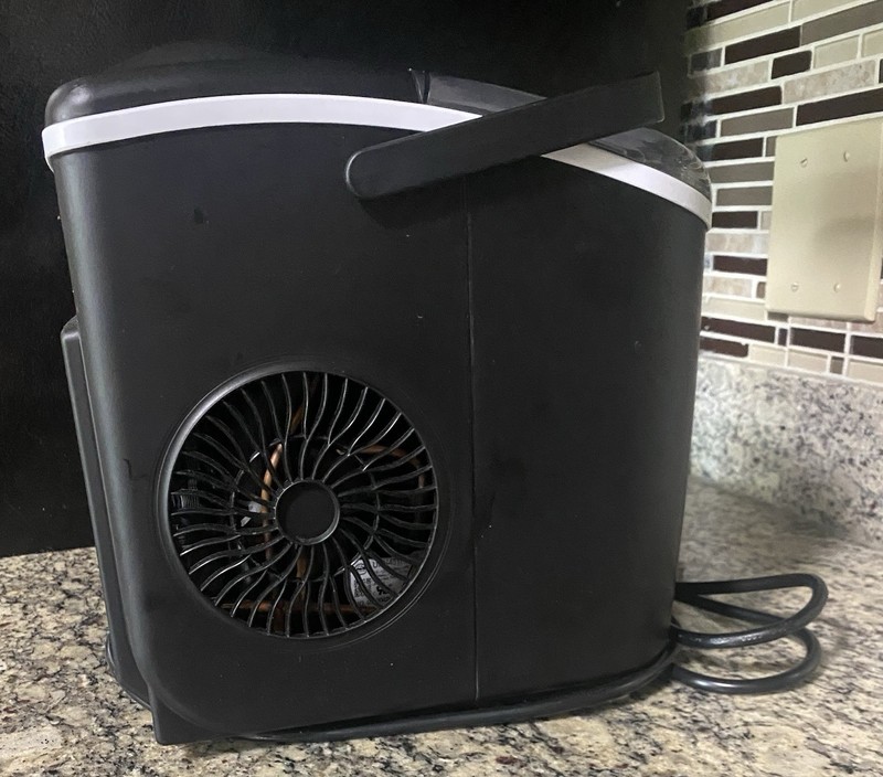 EUHOMY Countertop Ice Maker Machine with Handle 26lbs in 24Hrs 9 Ice Cubes Ready gallery