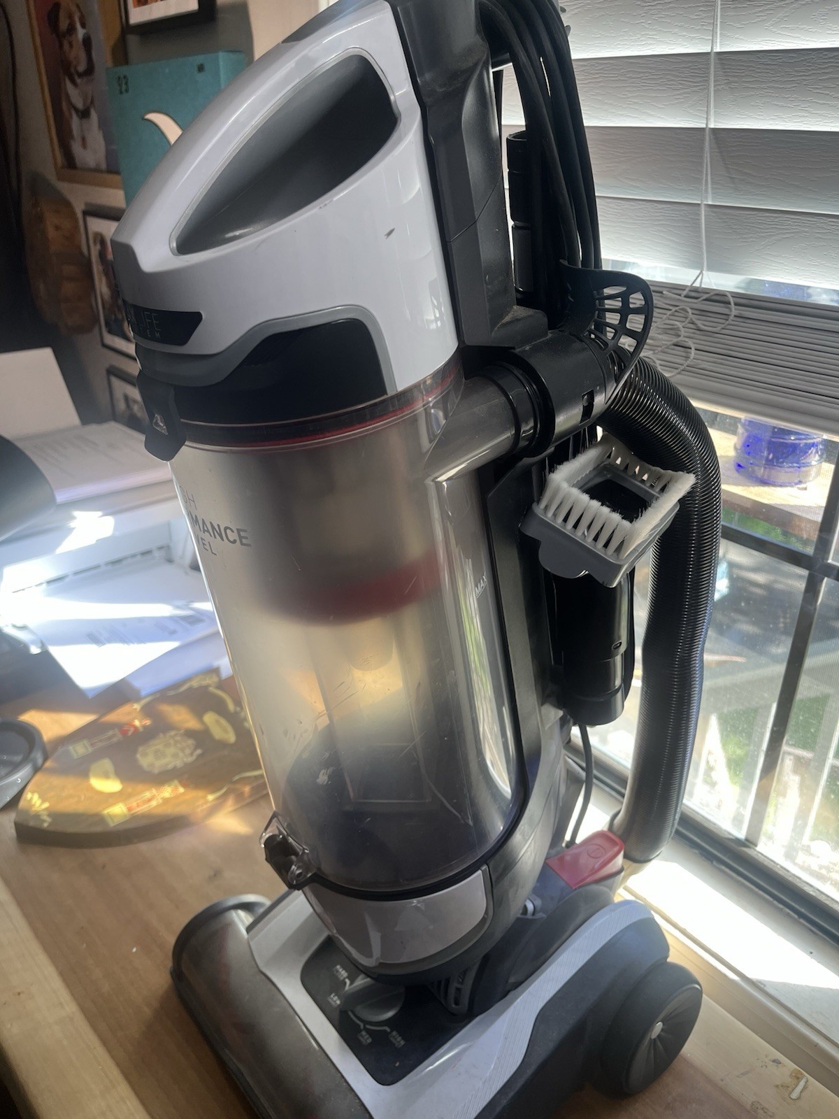 Hoover UH75210 MAXLife PowerDrive Swivel XL Pet Bagless Upright Vacuum Cleaner gallery