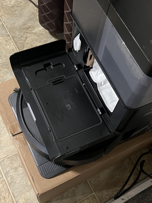 iRobot Roomba Plus 405 Combo robot + AutoWash dock gallery