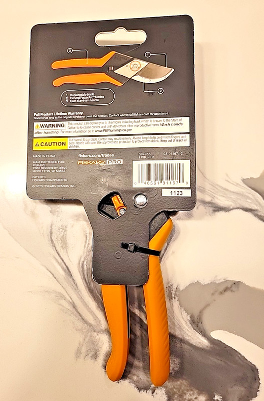 Fiskars Pro 1" Cutting Pruner Gardening Tool - BRAND NEW and Free Shipping!! gallery