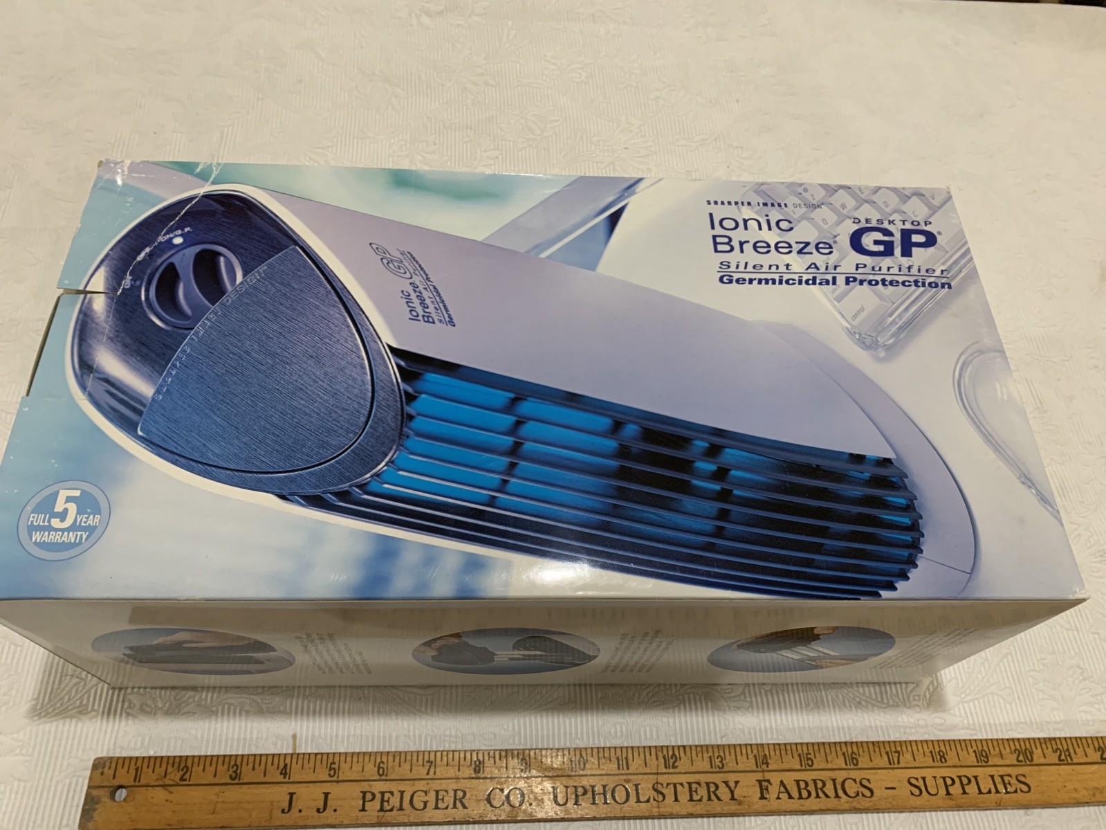 Sharper Image Ionic Breeze GP S1720 Silent Desktop Air Purifier NIB gallery
