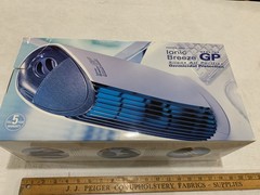 Sharper Image Ionic Breeze GP S1720 Silent Desktop Air Purifier NIB