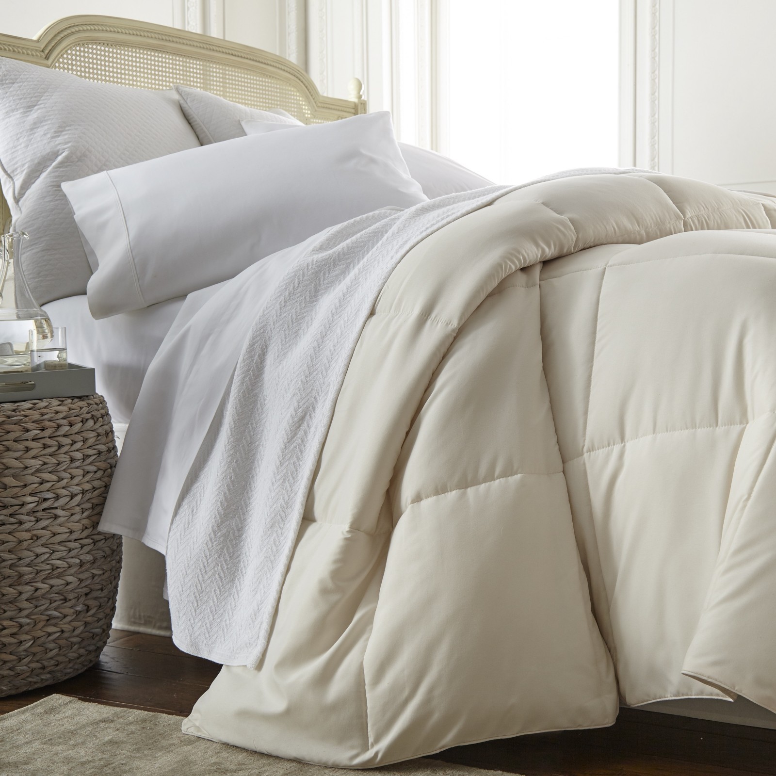 Kaycie Gray Hotel Collection - Premium Down Alternative Comforter - 6 colors gallery