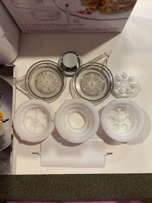 Philips Premium Automatic Pasta Noodle Maker White HR2357 w/ Accessories TESTED! gallery