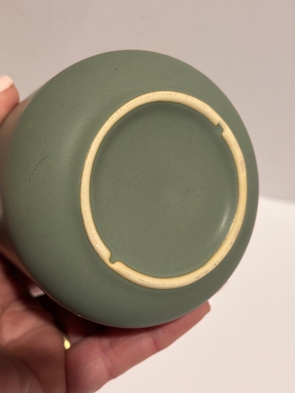 Ceramic Pottery Matte Glazed Pump Lotion Dispenser Green gallery