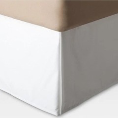 Threshold White Wrinkle-Resistant Cotton Bed Skirt (Queen) New