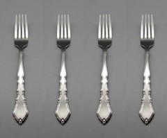Oneida Community Stainless Flatware SATINIQUE Dinner Forks – Set of Four New