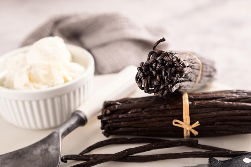 Vanilla Bean Paste for Baking and Cooking Gourmet Madagascar Bourbon Blend m... gallery