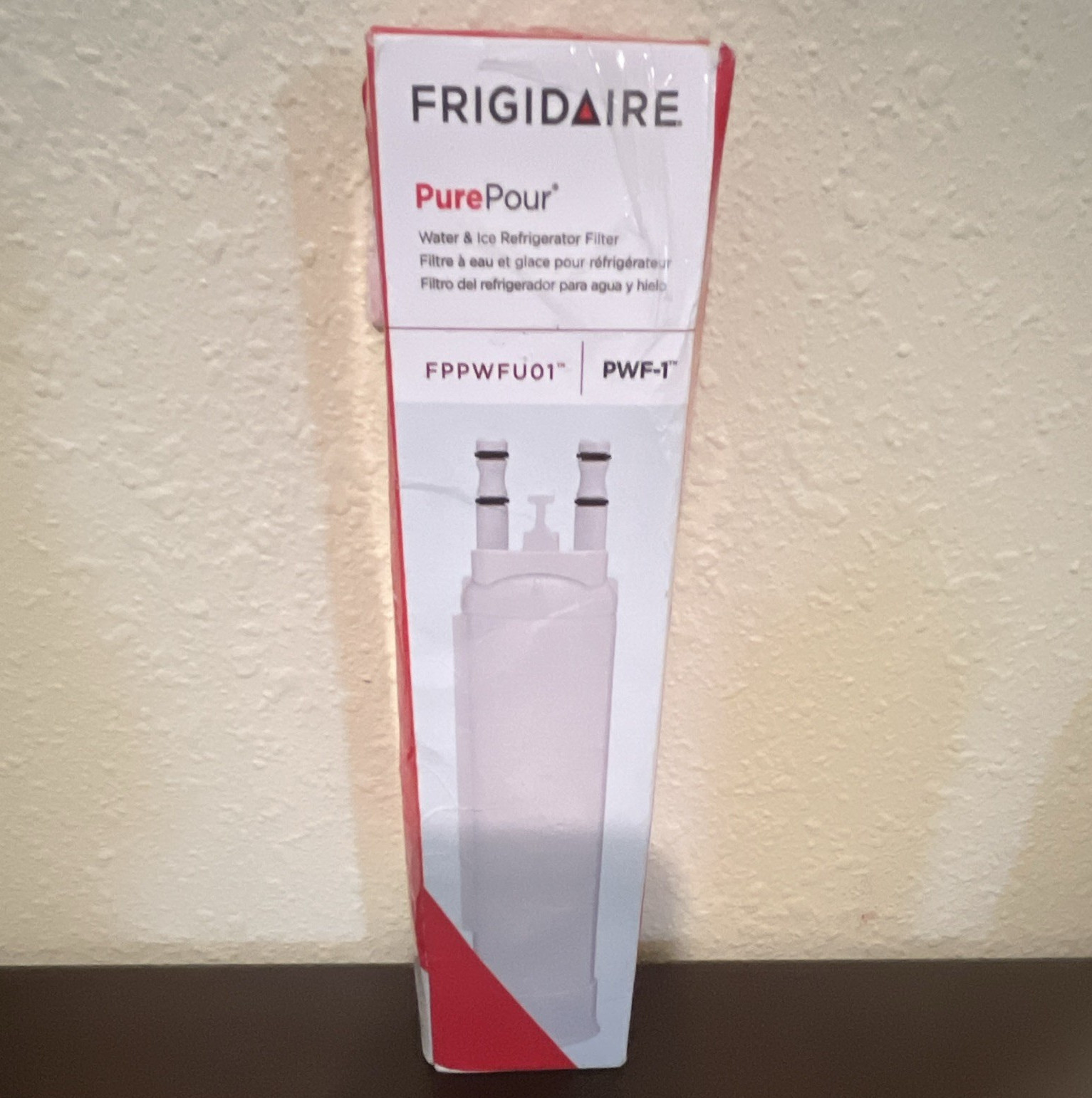 Frigidaire PurePour PWF-1 Refrigerator Water Filter, Carbon, White, 1-Pack gallery