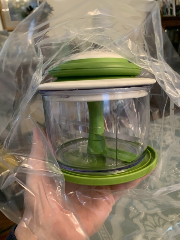 Chef'n VeggiChop Hand-Powered Pull Function Vegetable Chopper Green Storage Lid gallery