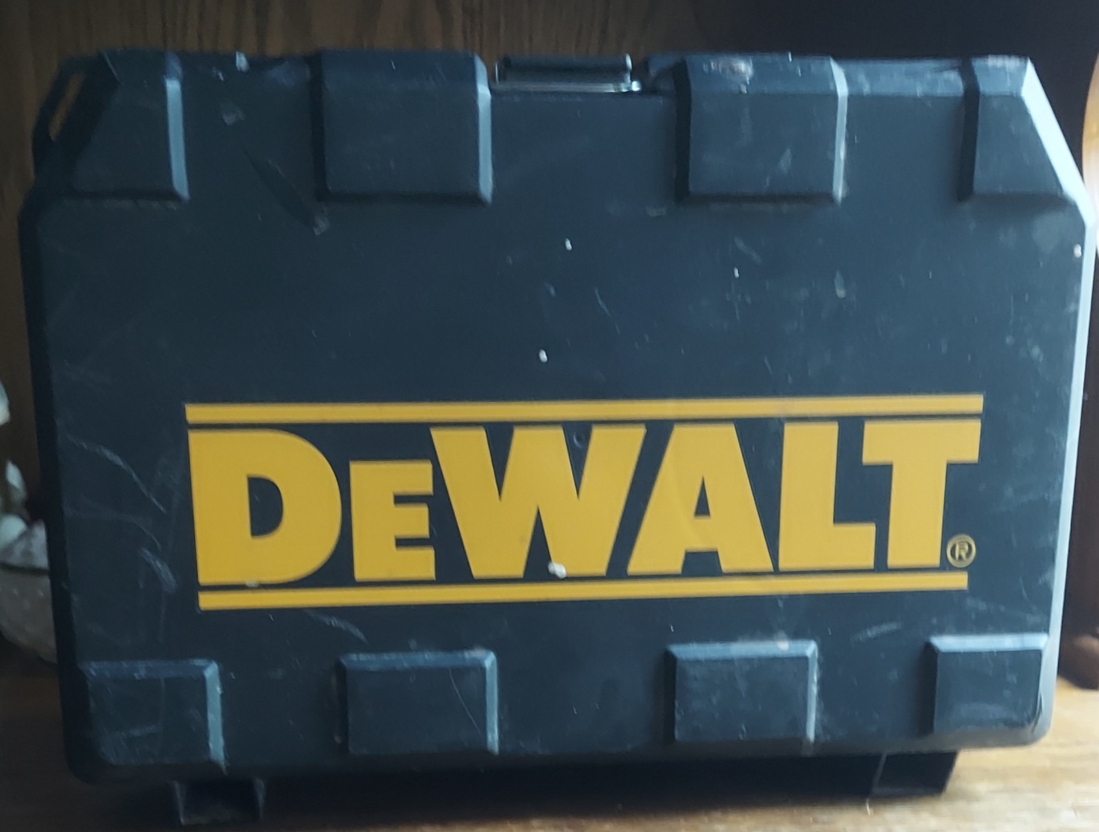 DeWALT, DW423 Random Orbit Palm Sanders W/Hard Case / Assortd Discs. gallery