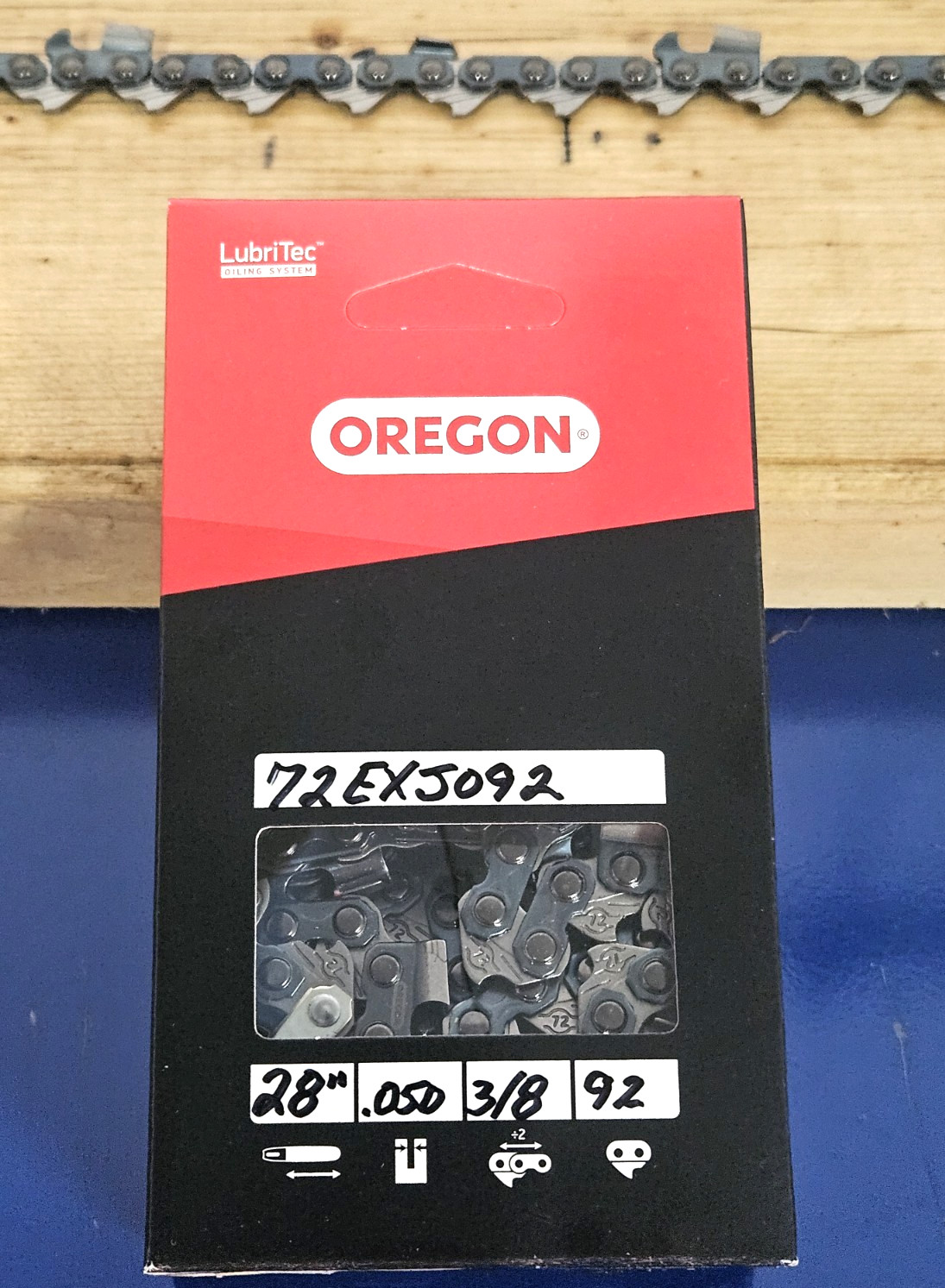 72EXJ092G Oregon 3/8" Pitch .050 Gauge 92 DL 28'' Full Skip Chain gallery