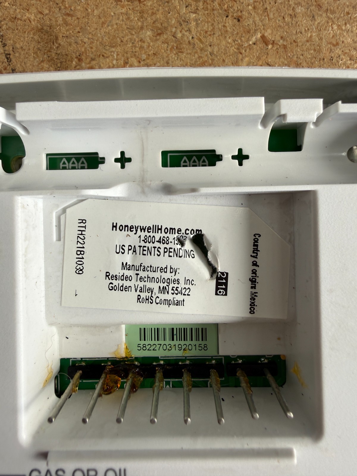 Honeywell home RTH221B 1-Week Programmable Thermostat with Digital Display gallery