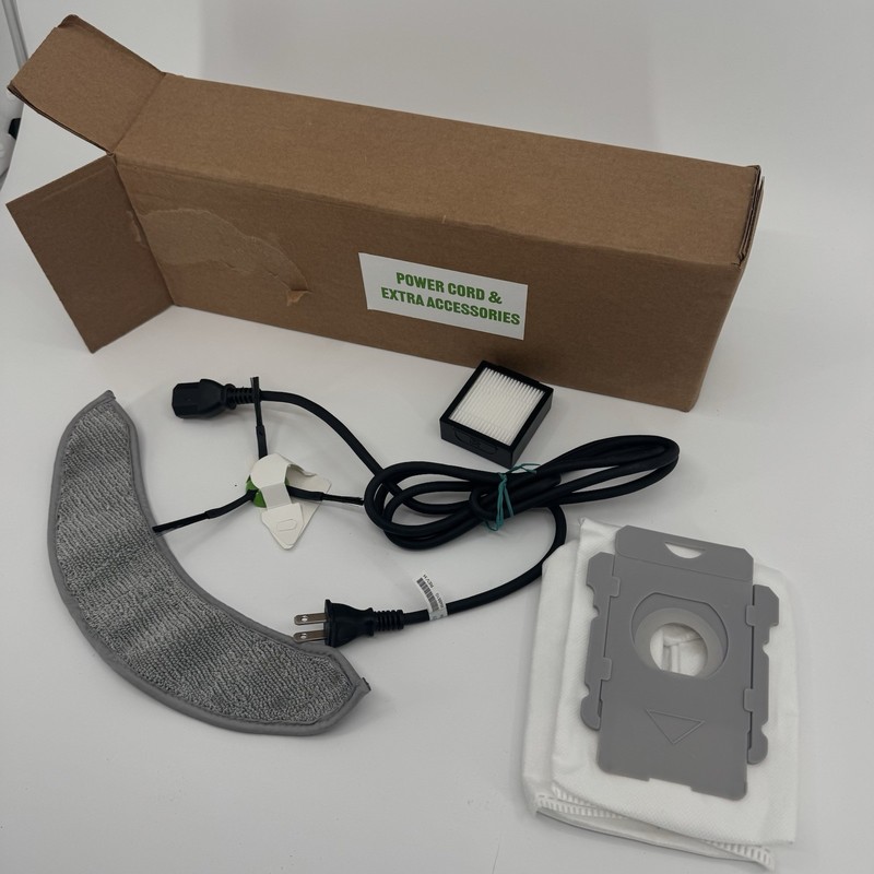 iRobot Roomba Combo j7+ Self-Emptying Robot Vacuum Mop C755020 Tested gallery