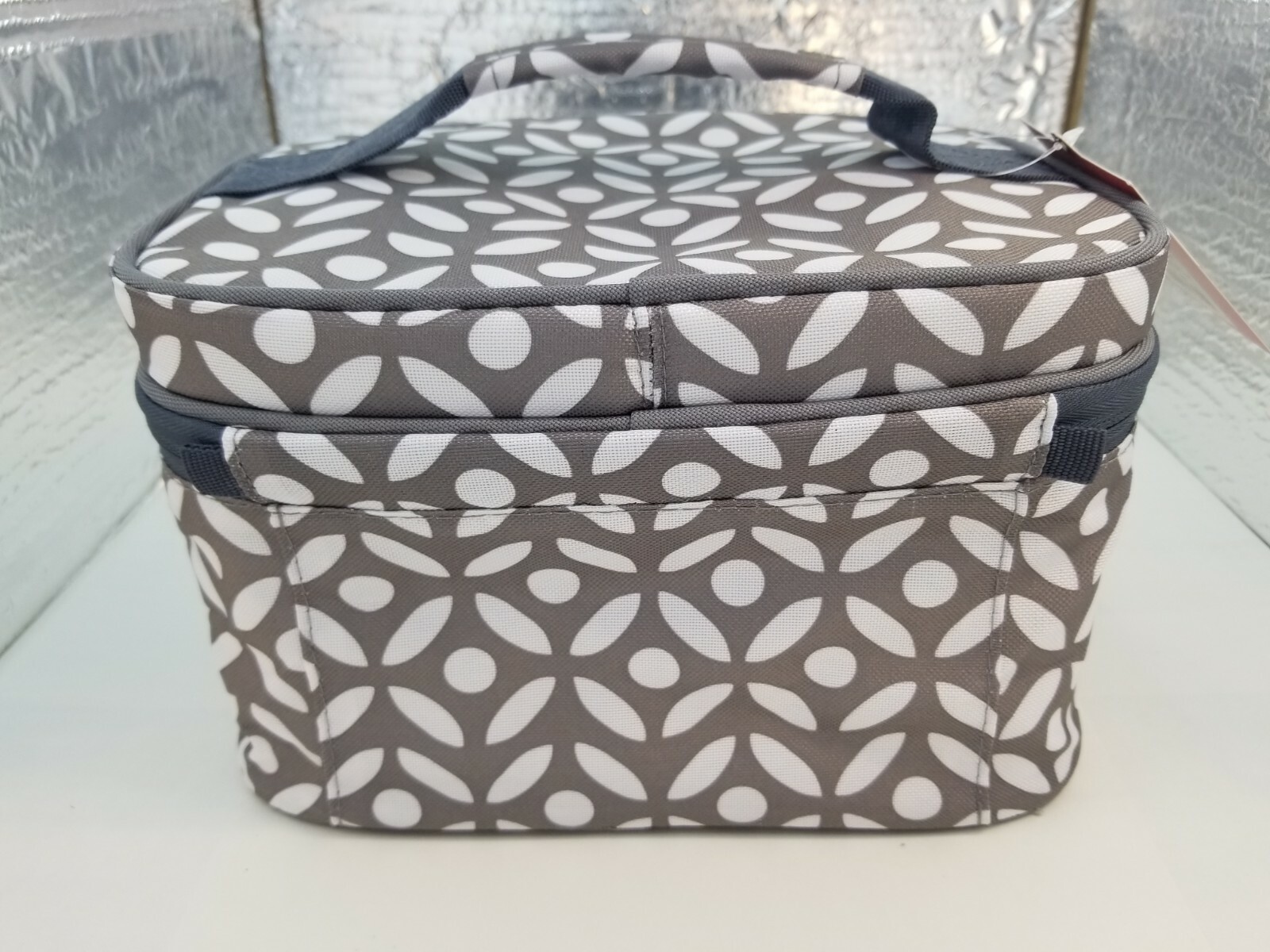 Embark Personal Lunch Bag GRAY Geo Print gallery