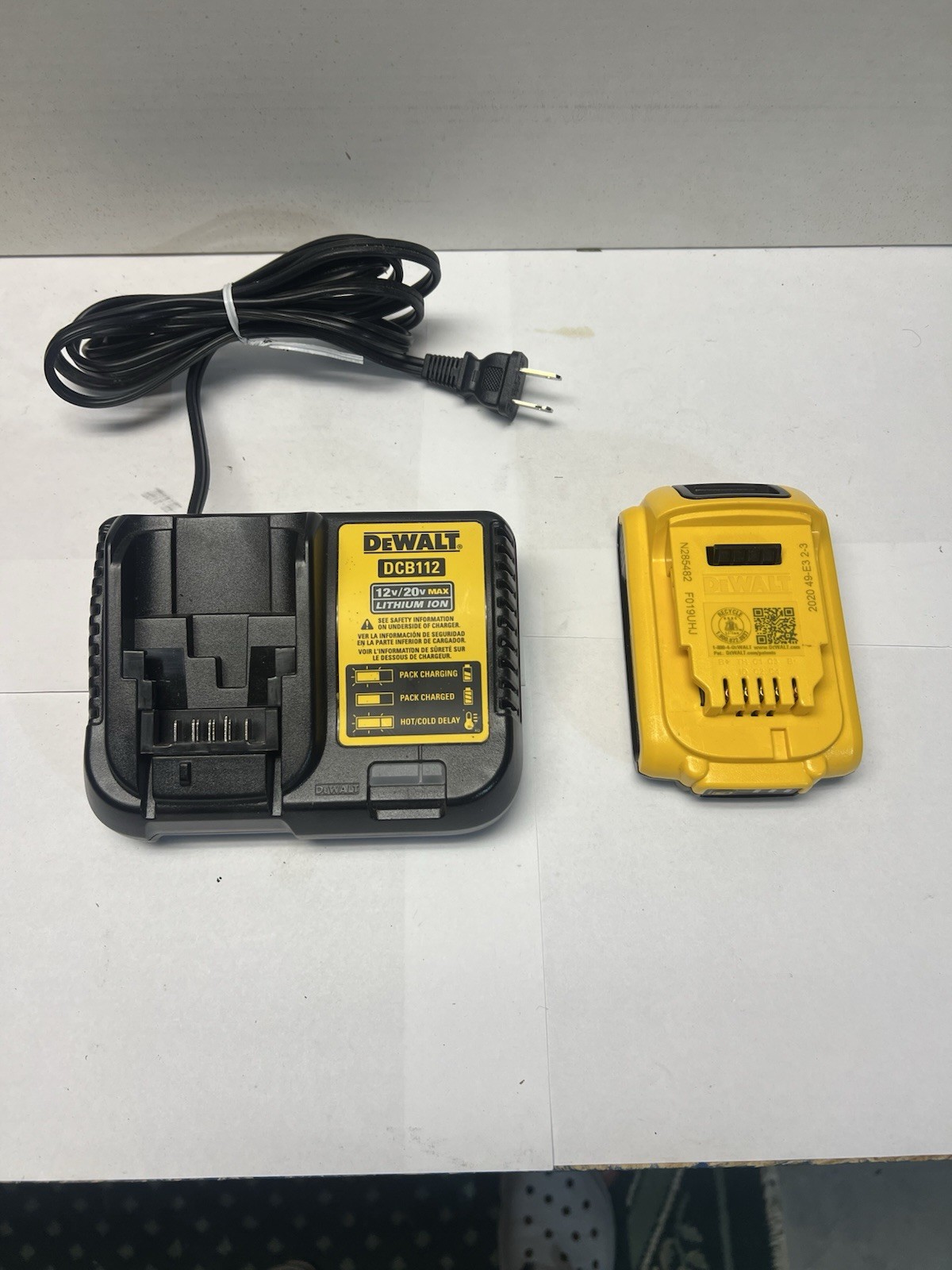 DEWALT 20V Battery + Charger Kit, Yellow/Black gallery