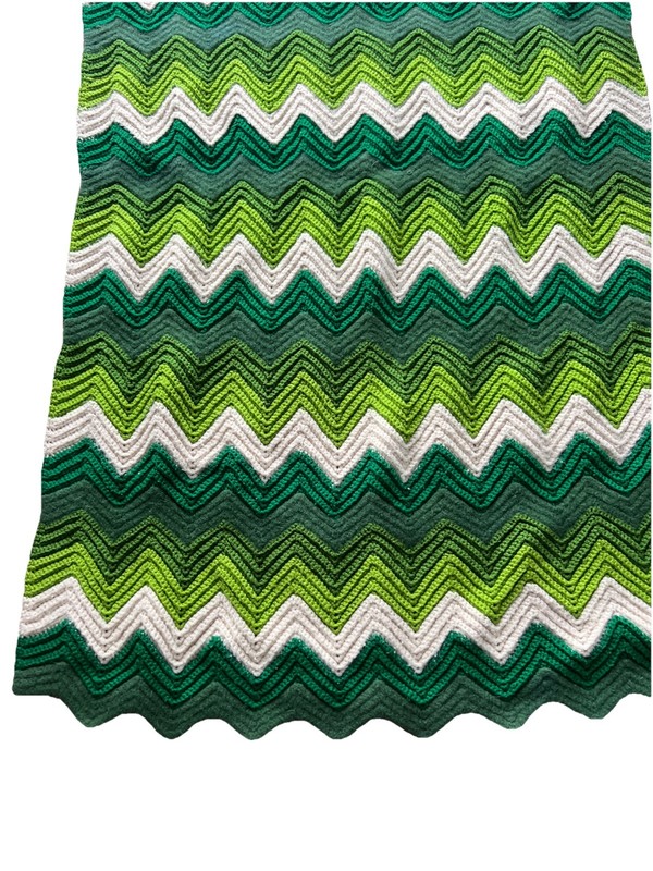 Vintage Chevron Zig Zag Pattern Crochet Knitted Afghan Throw Blanket 33”x56” gallery