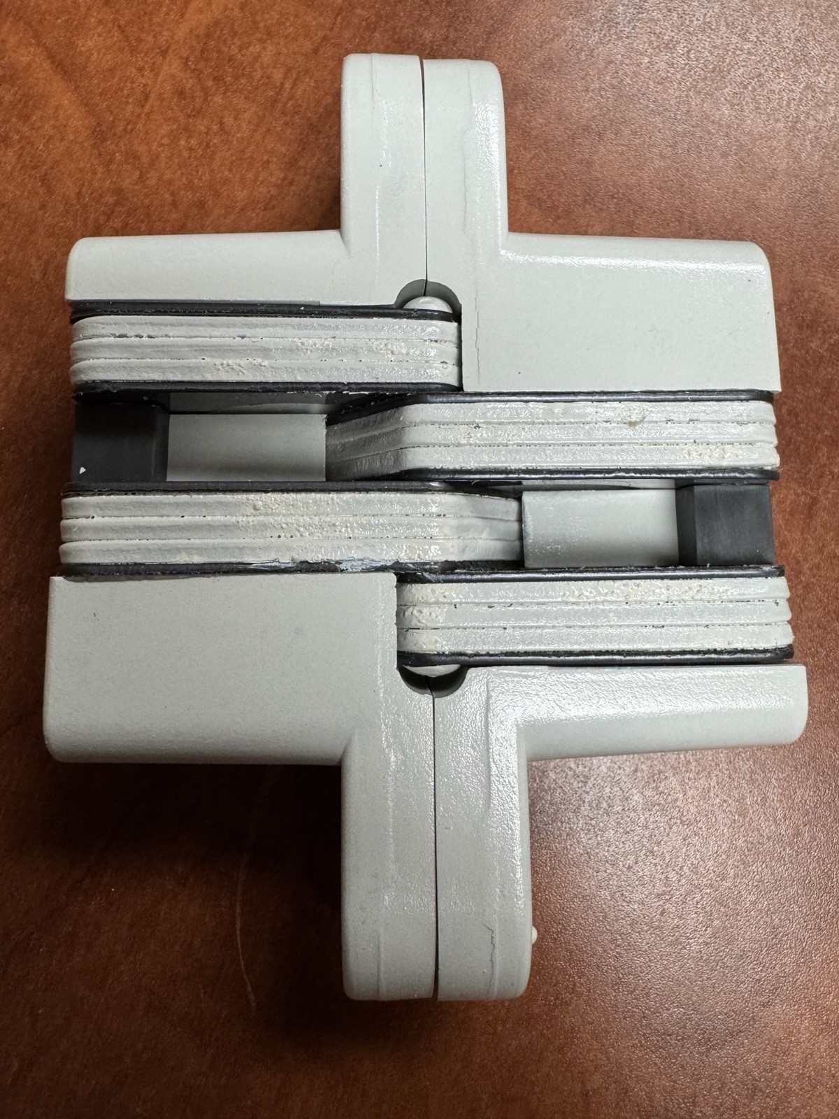 SOSS 218WH Door Invisible Hinge, White gallery