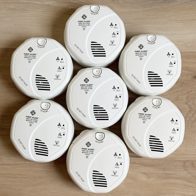 First Alert SCO500 Wireless Interconnect Smoke & Carbon Monoxide Alarm Tested gallery