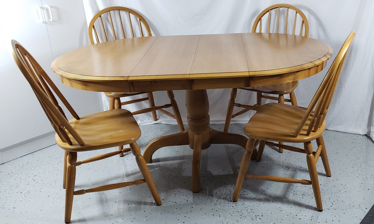 Solid Oak Dining Table Oval 4 Chairs 2 Leafs Cochrane Amer-Silhouette L-Pick-Up gallery