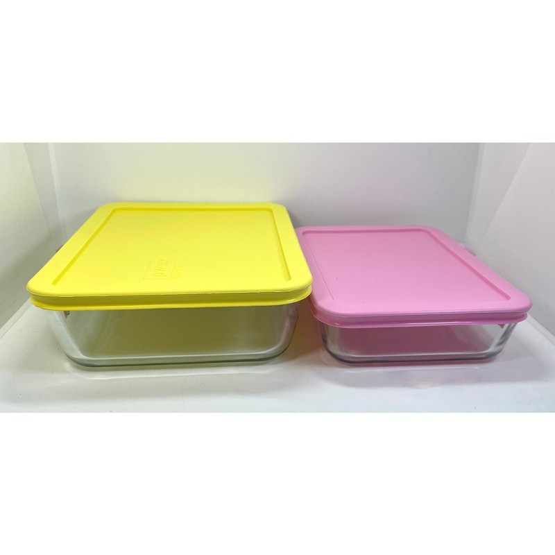 Pyrex Hello Kitty Rectangular Glass Storage 7210 7211 w/ Lids SET gallery