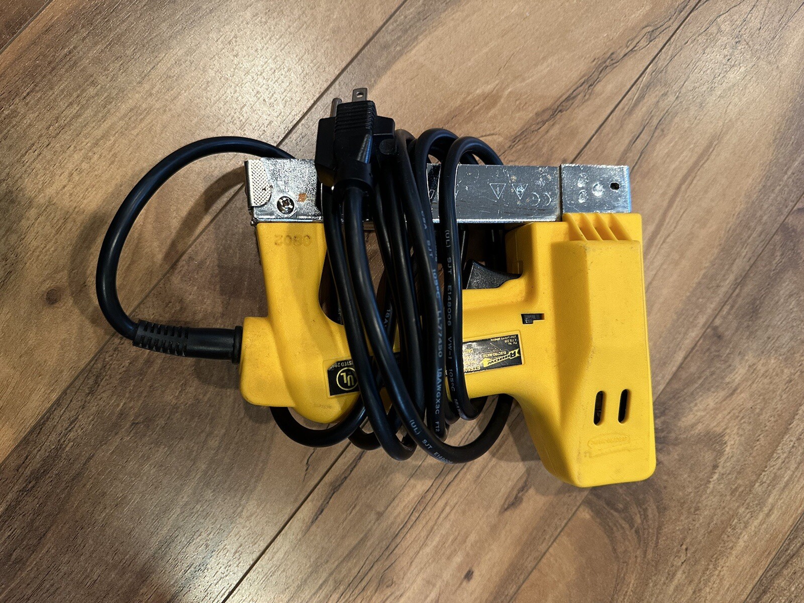 Arrow ETF50PBN Electric Yellow Staple Gun Tool (TESTED) gallery