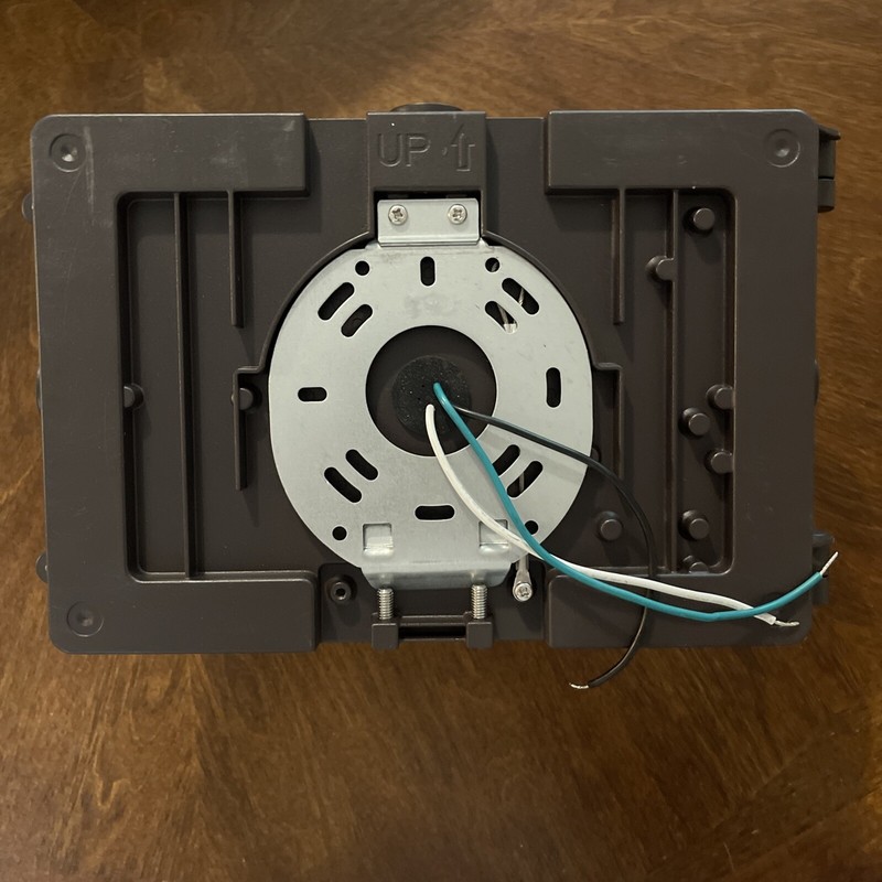 Medium Wall Pack 90w -110-277 Volts - 5000k CCT gallery