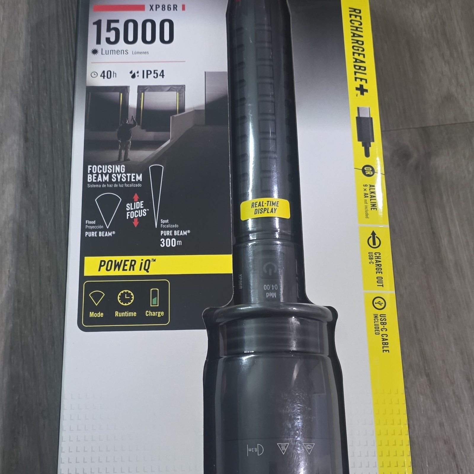 Power IQ XP86R Rechargeable LED Flashlight 15000 Lumens IP54 Slide Focus gallery