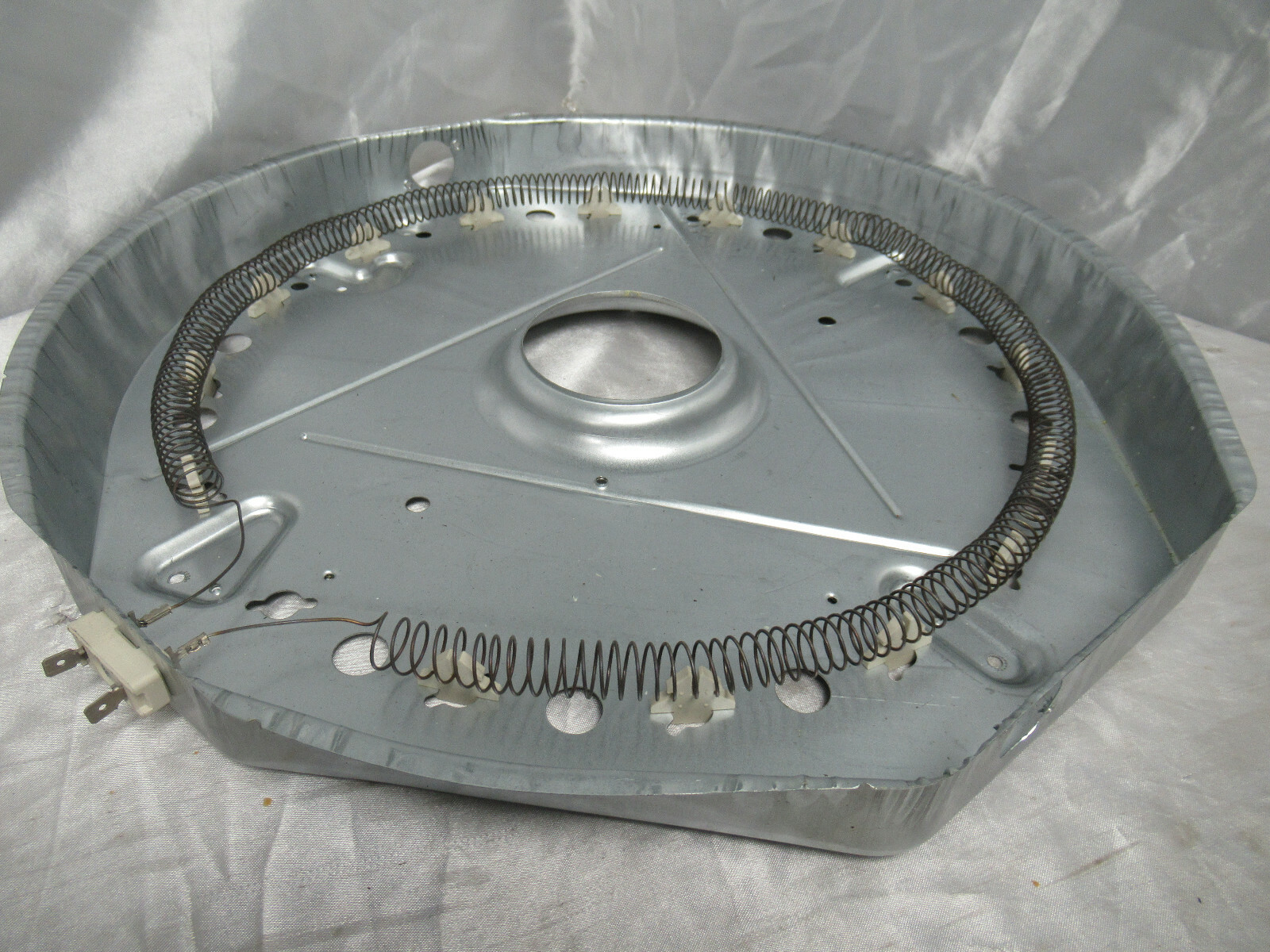 OEM Frigidaire Stack Unit Washer/Dryer Heater Assembly 137392702 (Lot #30) gallery