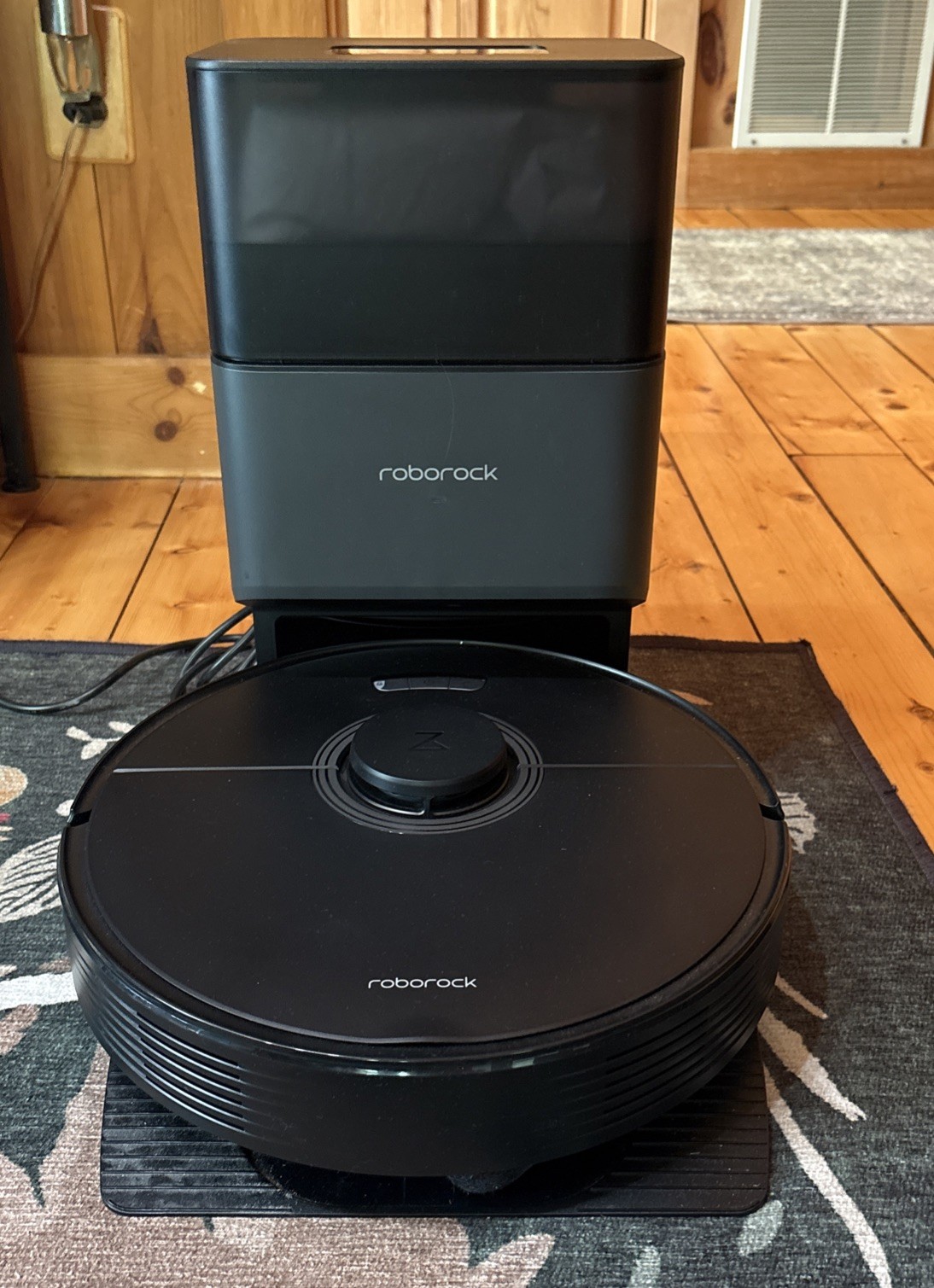Roborock Q7 Max+ Self-Emptying Robot Vacuum Cleaner - Only Used For 3 Months gallery