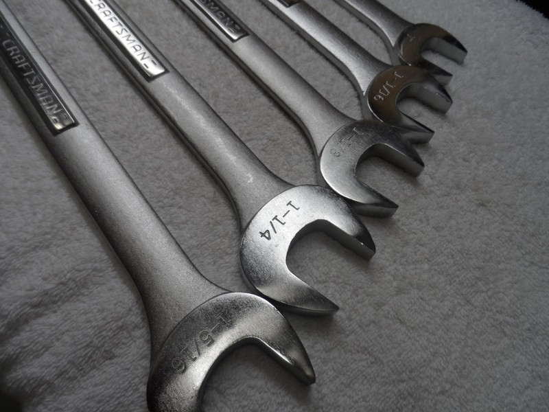 Craftsman SAE Combination Wrench Set, 12 pt, 1" to 1-5/16" - 5 pcs (A-AG) gallery