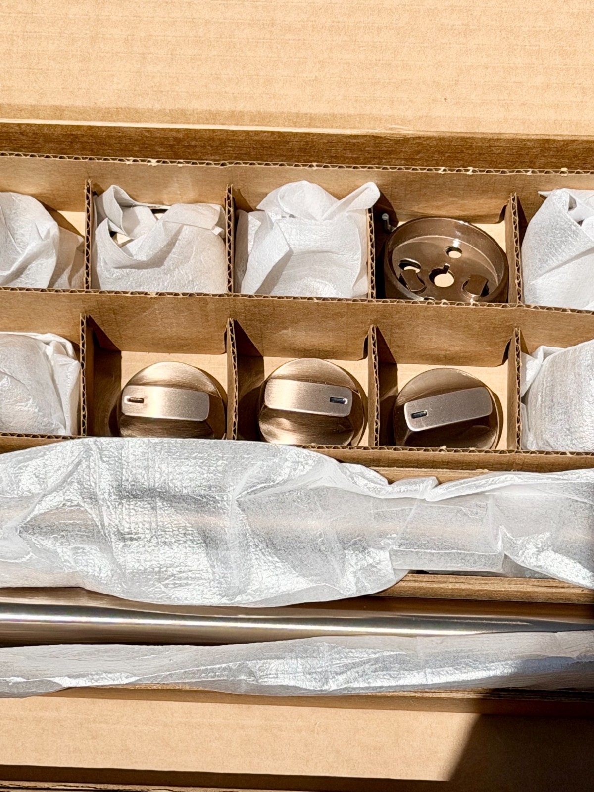 GE CAFE STAINLESS STEEL HANDLE & KNOB KIT CXFCGHKPMSS gallery