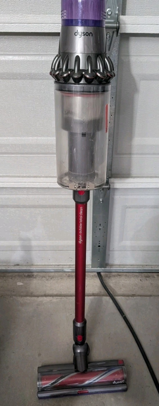 Dyson Outsize Total Clean Cordless Stick Vacuum Cleaner - Nickel/Red gallery