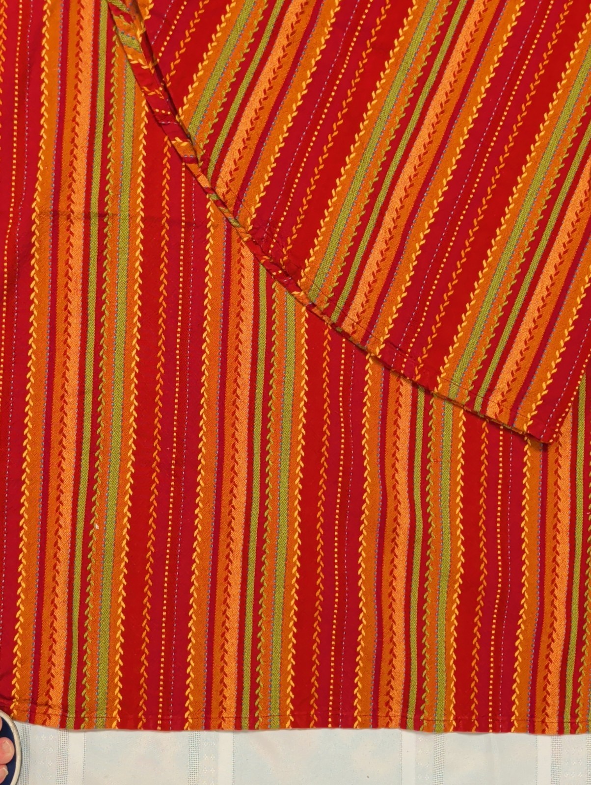 Set 2 Tablecloths & 1 Runner Oval Rectangle Fiesta Southwestern Red Bright gallery