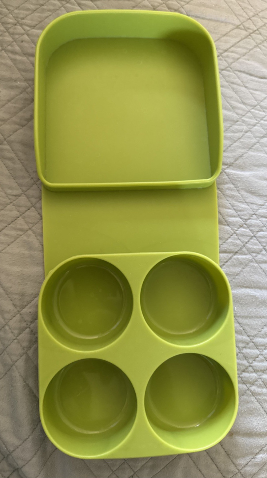 Joie Microwave Egg Bites Maker Food Grade Silicone 4 Bites in Minutes Preowned gallery