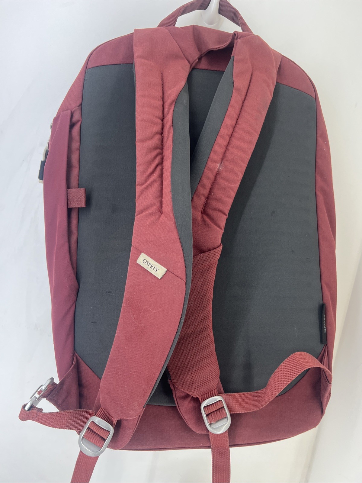 Pre-Owned Red Osprey Backpack - Unisex, Durable & Stylish 12x8 Roughly 4