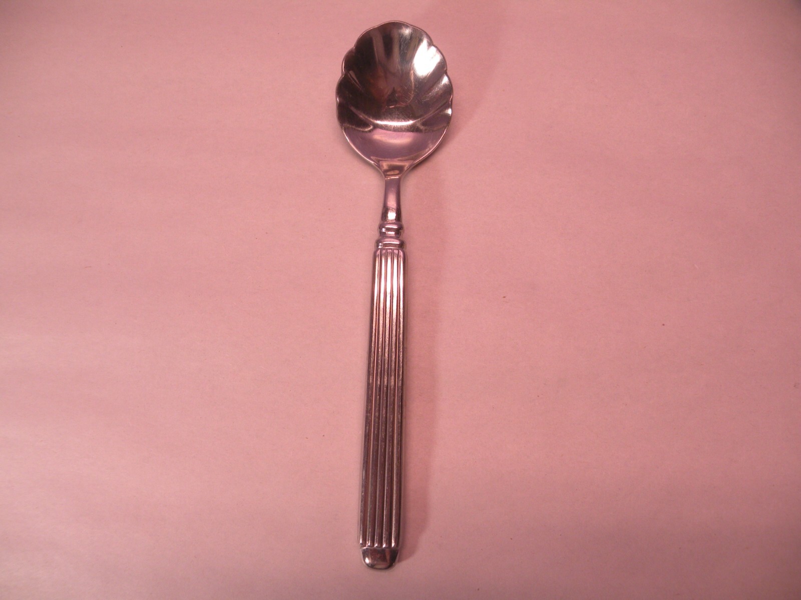 Hampton Forged Monument Sugar Shell Spoon Ribbed 18/10 Stainless Flatware GC2 gallery