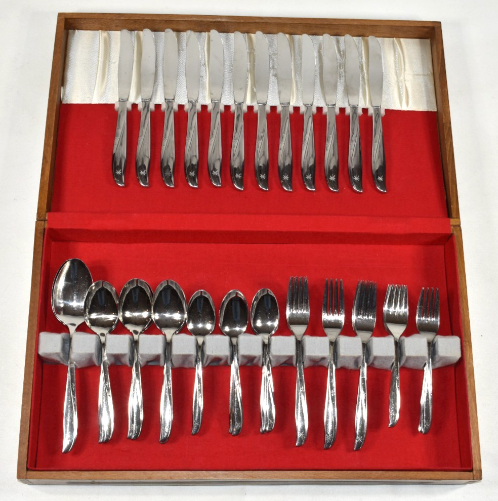 TWIN STAR Stainless By Oneida Silver Community Betty Crocker 62pc Service For 12 gallery