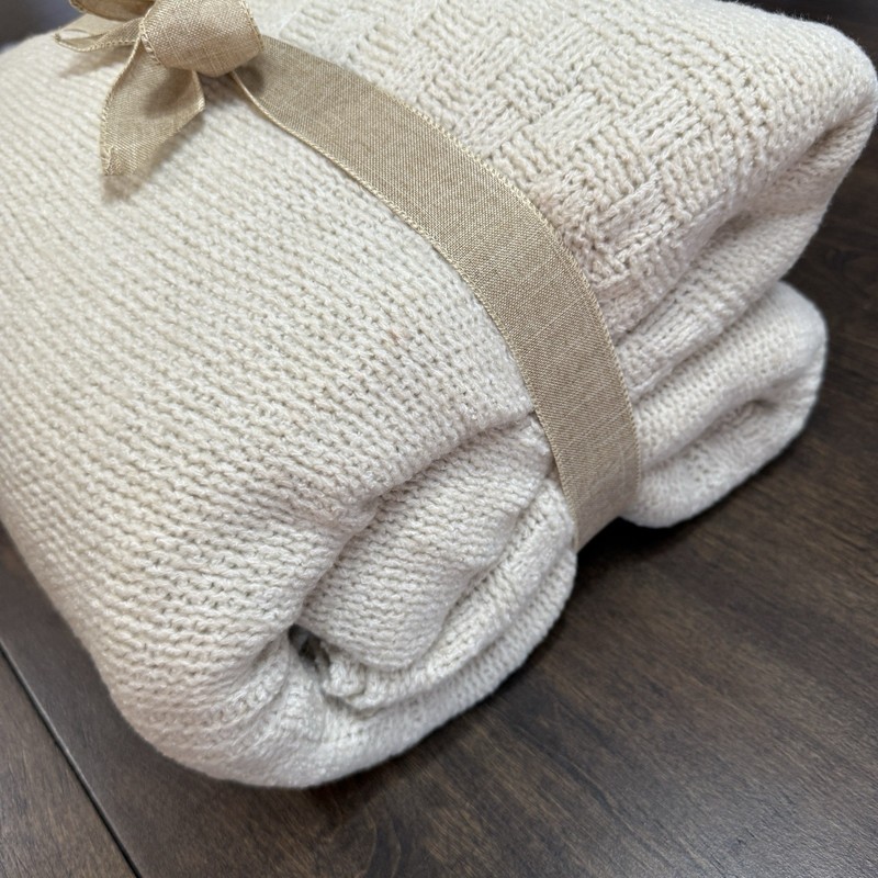 NEW!! POTTERY BARN ARDEN SOLID KNIT BLANKET 88 X 96" ~ OATMEAL (BEIGE) gallery