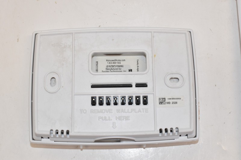 Honeywell RTH221B1021 1-week Programable Electronic Thermostat gallery