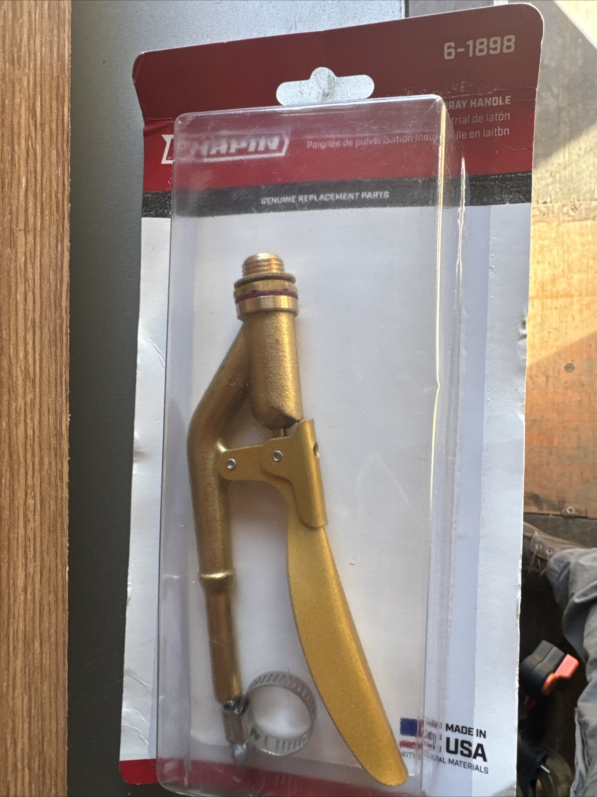 Chapin 6-1898 Compression Sprayer Brass Shut Off Nozzle with Clamp gallery