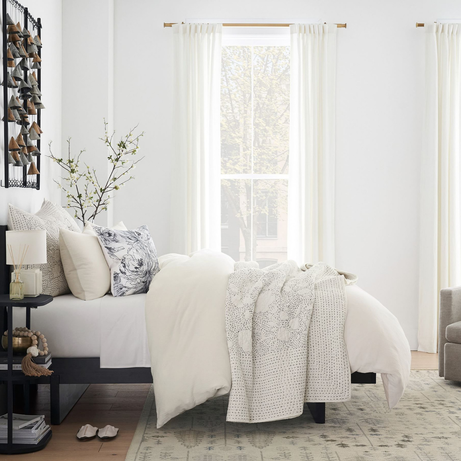 Pottery Barn 400-Thread-Count Organic Percale Sheet Set Queen gallery
