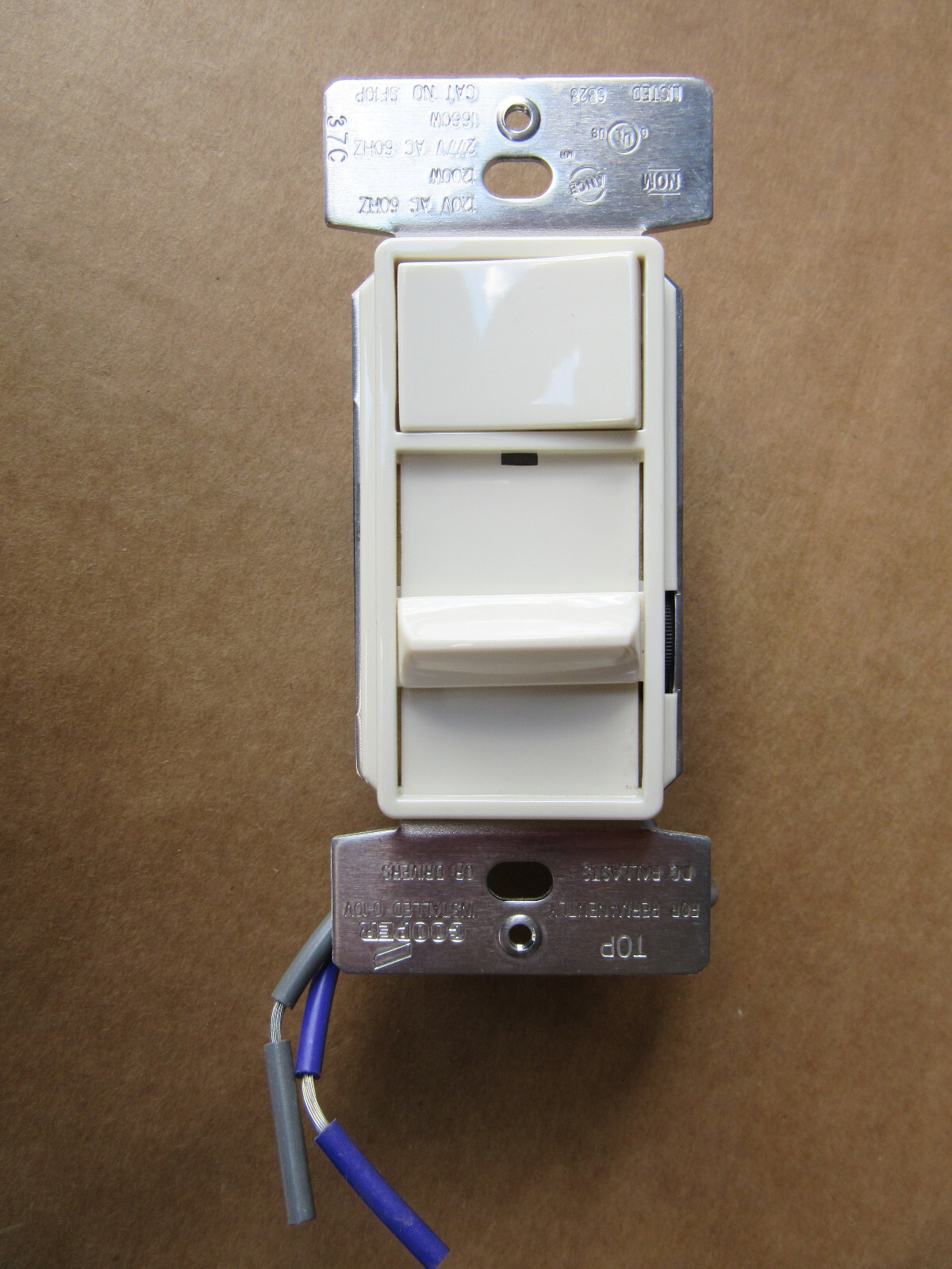 Arrow Hart SF10P-LA Slide Dimmer 0-10V, 120/277V Color Light Almond New in Box gallery