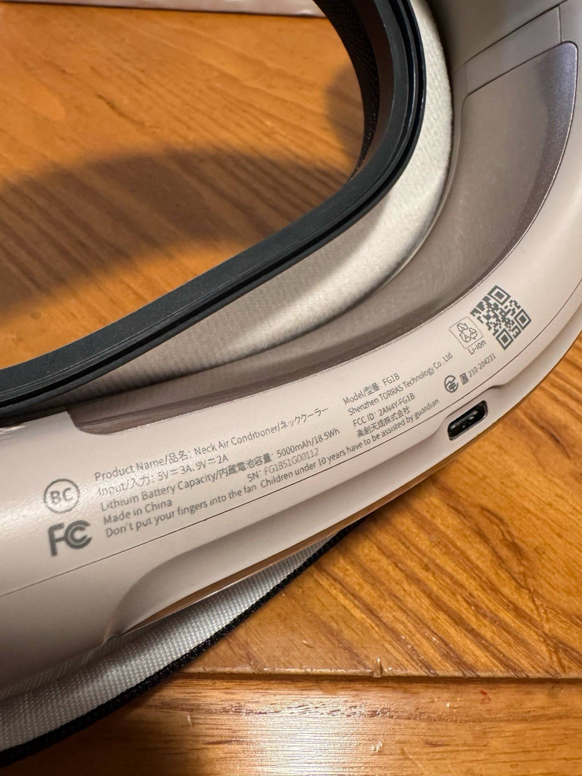 TORRAS - Coolify 2S Smart Neck Air Conditioner Cooling Heating Fan gallery